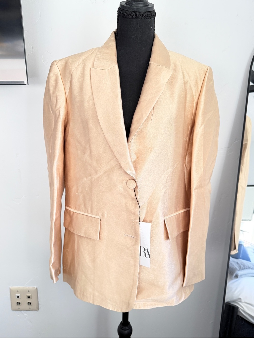 New with Tags - Zara Gold Single-Button Blazer